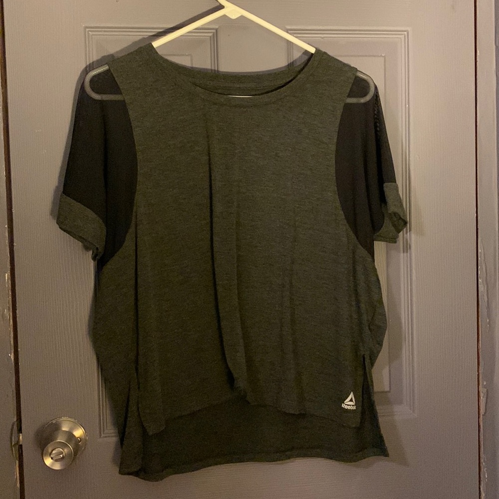 Grey Reebok top